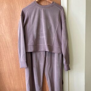 Epic is it green or purple (neither) Athleta loungewear, NWOT, size LP